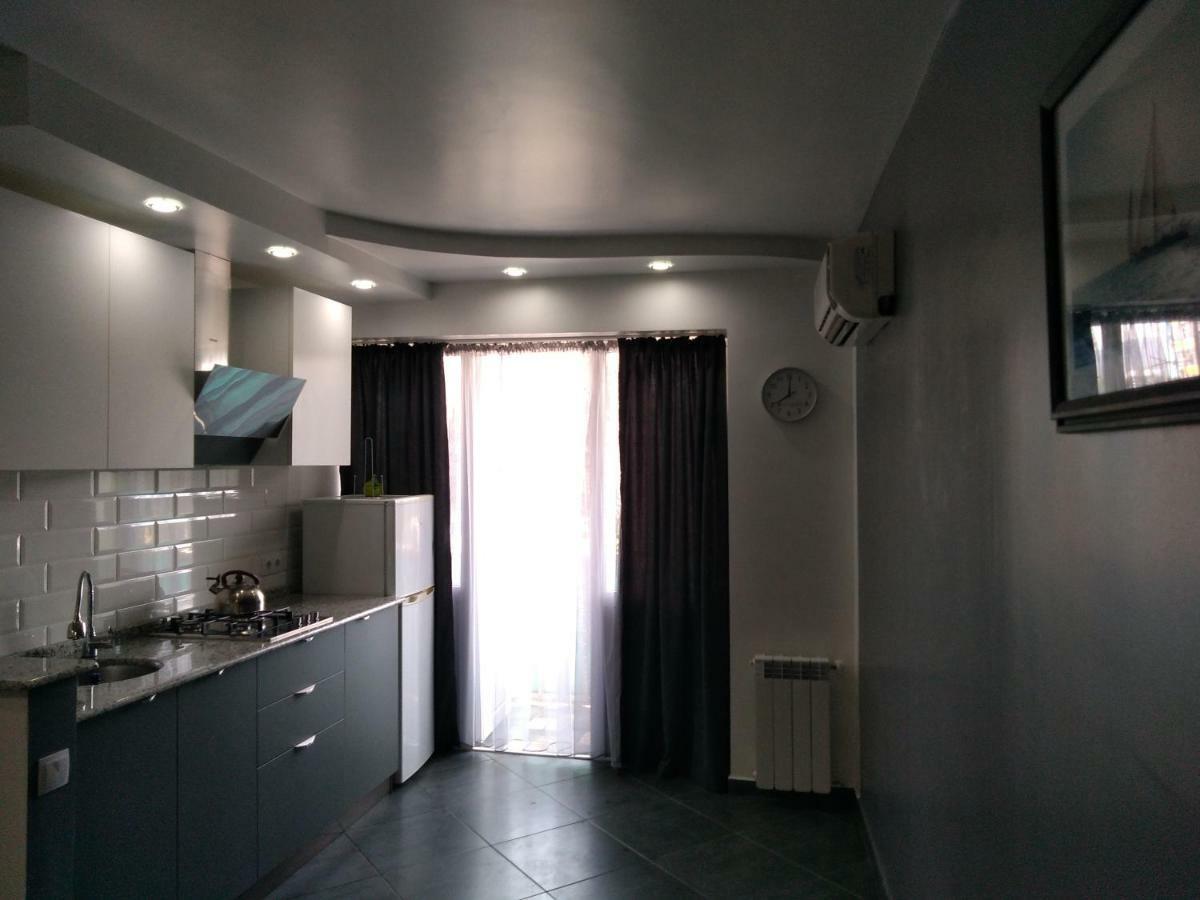 Apartment Eteri 巴统 外观 照片