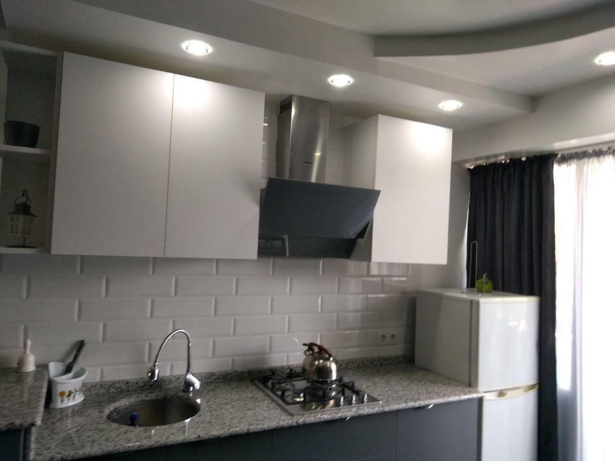 Apartment Eteri 巴统 外观 照片